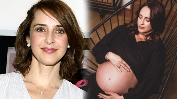 Irán del Castillo celebra a su bebé mostrando su placenta